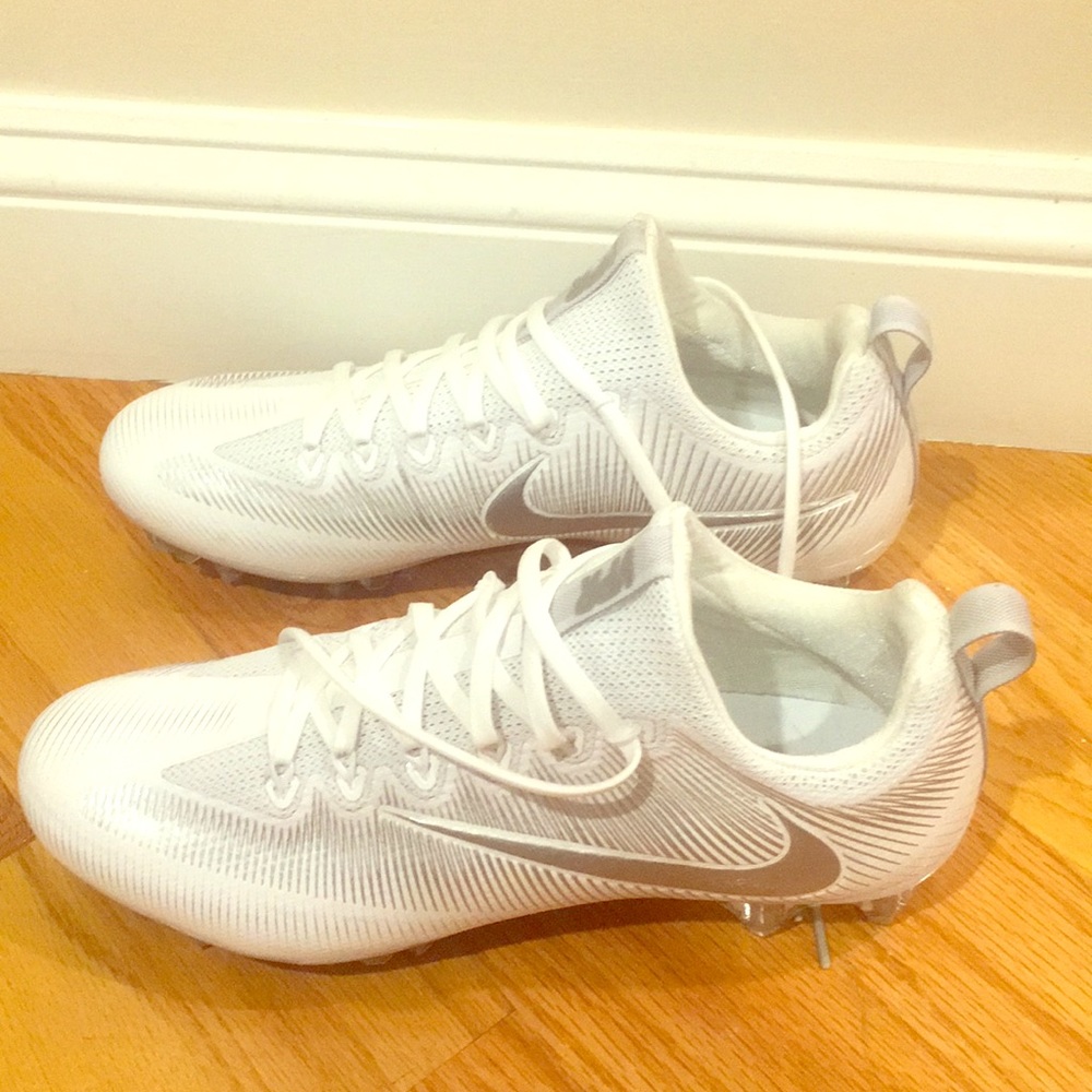 Men’s Nike Cleats New
